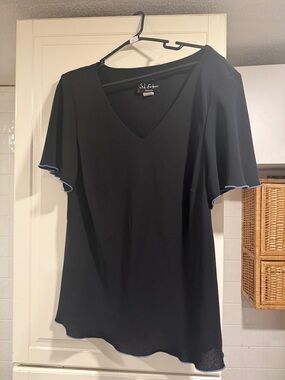 SL fashions Black V-Neck Flutter Sleeve Top with Subtle Trim size 20W 4:3